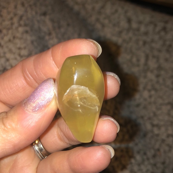 Citrine Heart - Picture 4 of 6